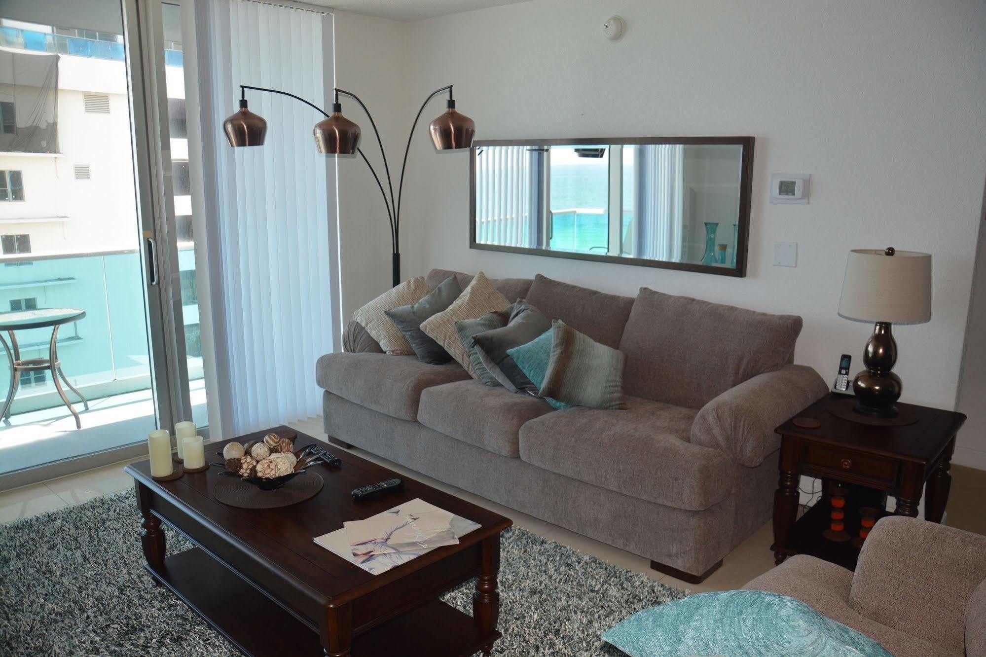 Apartments At Sian Residences Hallandale Beach Exterior photo