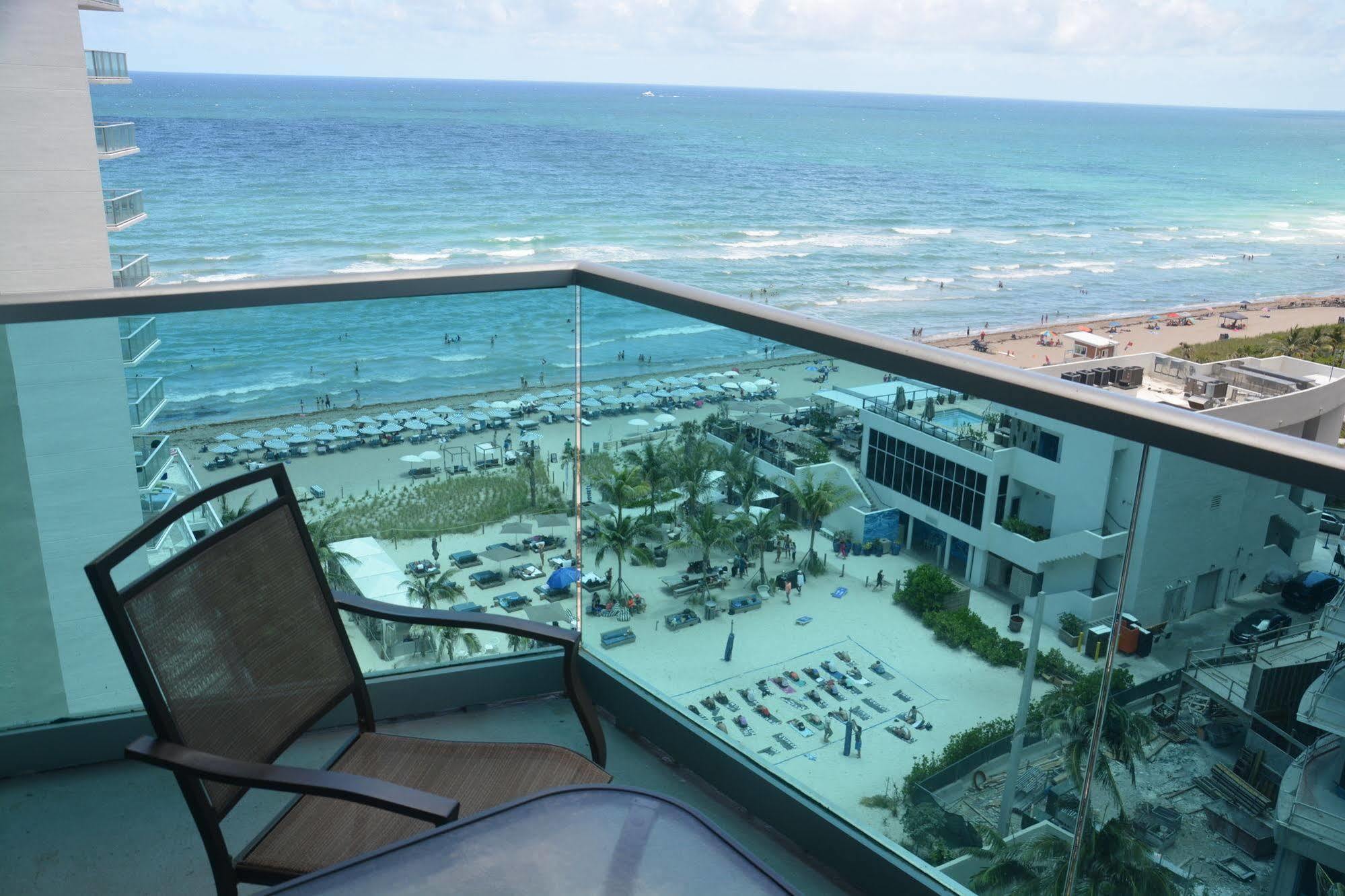 Apartments At Sian Residences Hallandale Beach Exterior photo