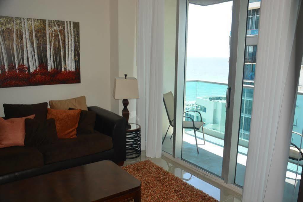 Apartments At Sian Residences Hallandale Beach Exterior photo