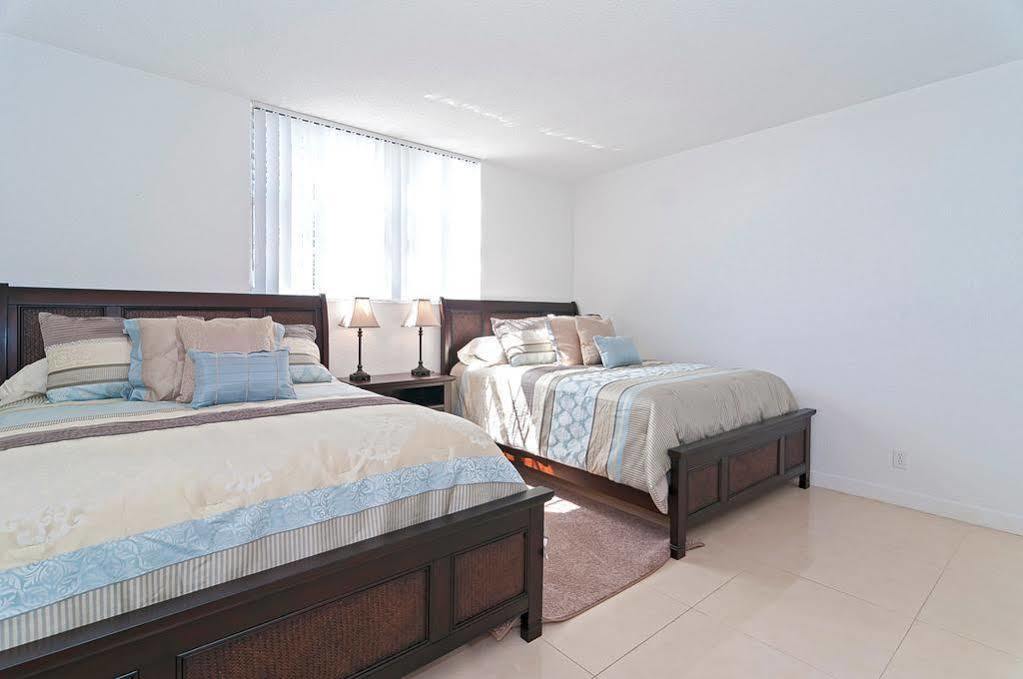 Apartments At Sian Residences Hallandale Beach Exterior photo
